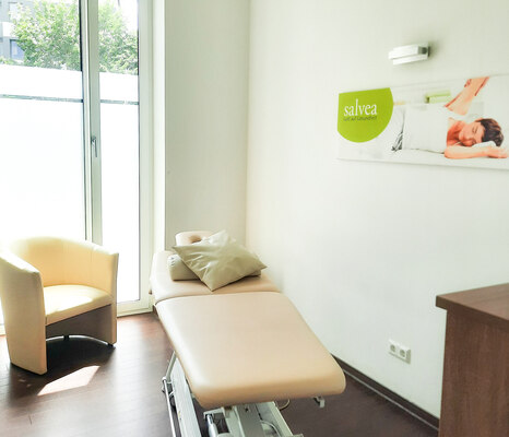 salvea Neumarkt Therapieraum Physiotherapie