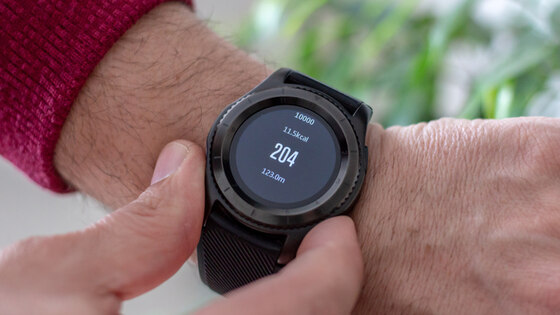 Smartwatches und Wearables im Alter